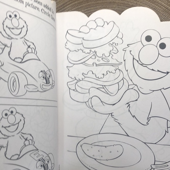 Sesame Street Elmo & Friends Coloring Book - Picture 4 of 5